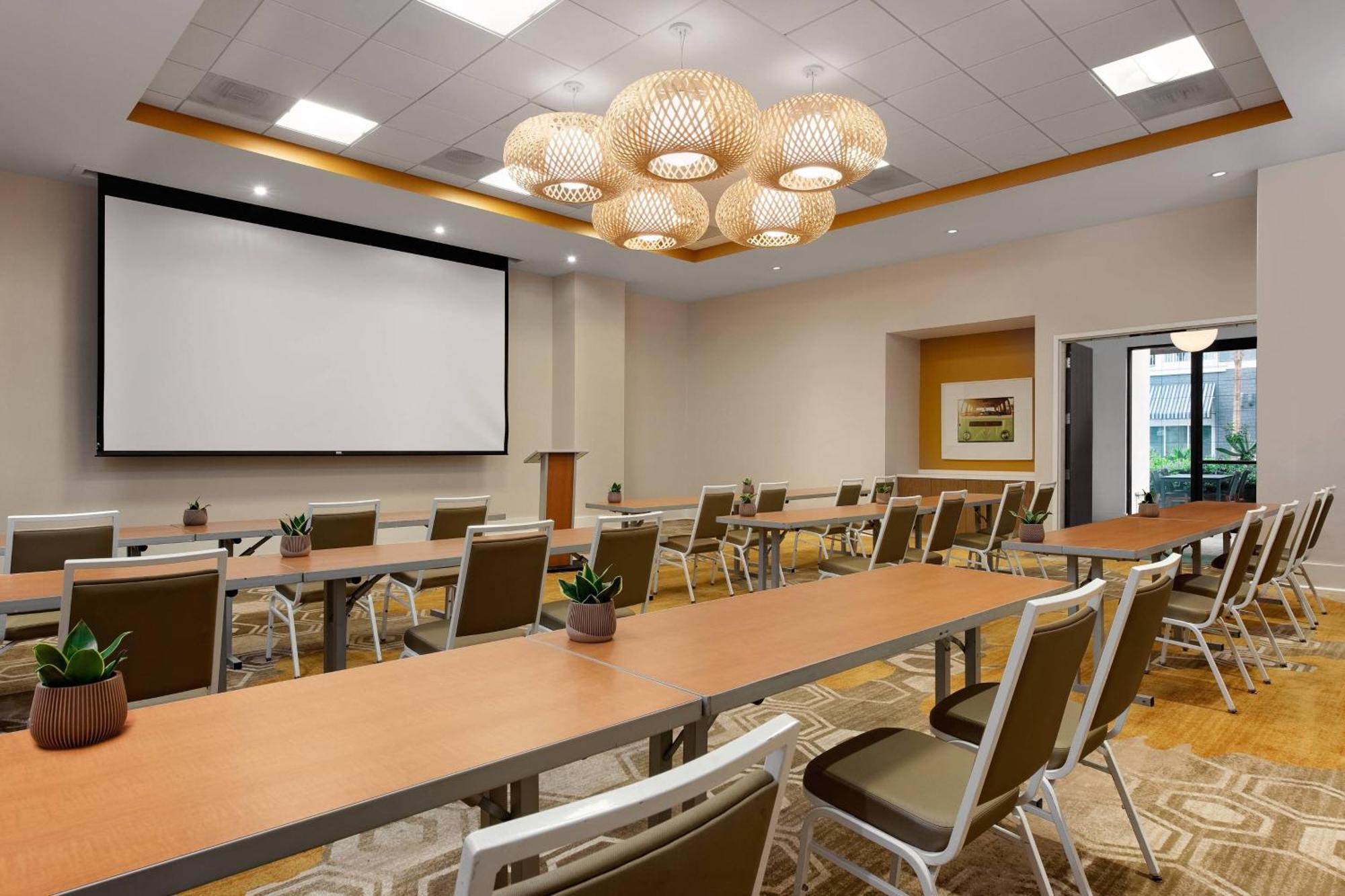 Springhill Suites By Marriott Oceanside Beach Экстерьер фото